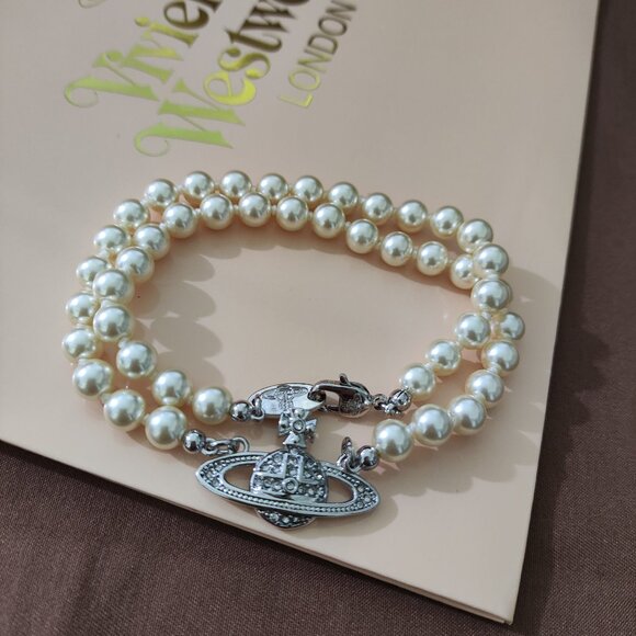 Vivienne Westwood Cream Pearl Crystal-Encrusted Saturn Necklace
